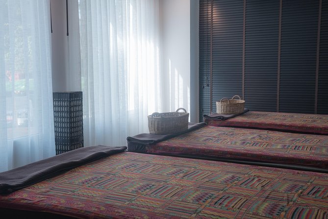1 Hour Deep Tissue Thai Massage with Balm - Free Transportation - The massage itself: deep tissue Thai work with balm, for about an hour