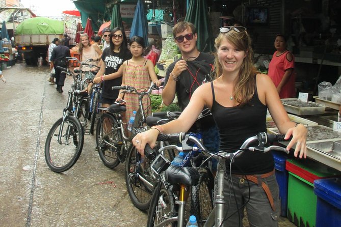 5-Hour Bike Tour of Hidden Bangkok - Finding the Meeting Point Near BTS Phrom Phong (E5)