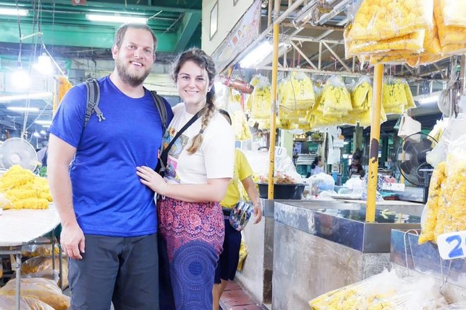 A night at the market - The 7:45 tuk-tuk jump to Old Town dinner
