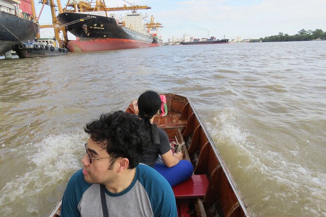 Adventure in Bangkok Green area - Cruiser Bike Segment: 7 km Through Green Routes and Local Community