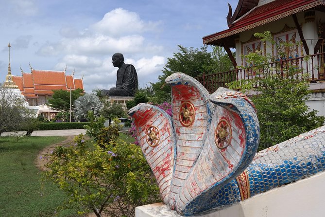 Amazing 3 Temples - Bang Rieng Pagoda Temple: hilltop views and a big golden Buddha