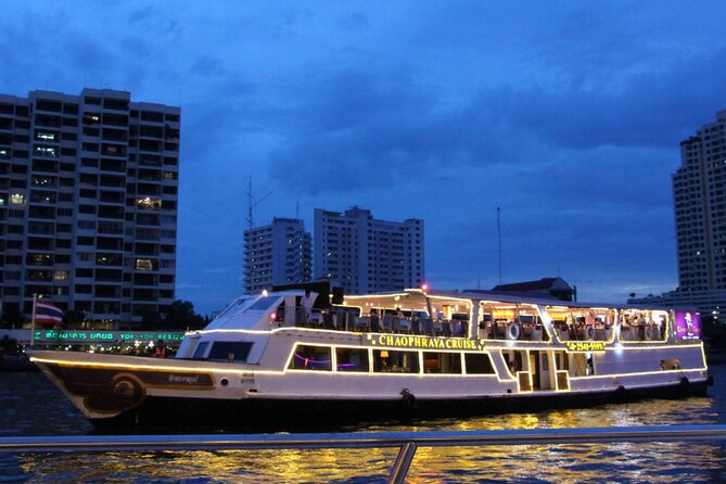 Amazing Chaophraya Dinner Cruise Experience - The evening schedule: what the 2 hours feel like