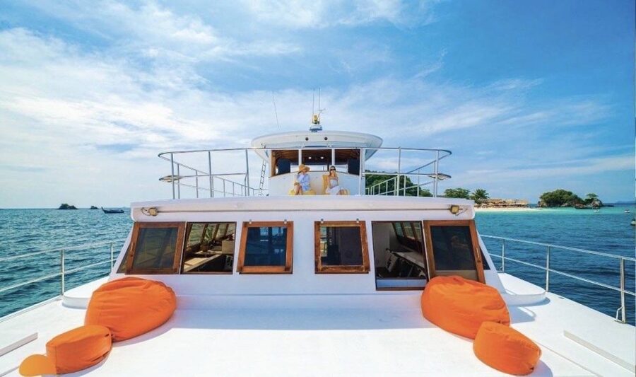 Amazing Coral Island & Sunset Dinner with Power Catamaran - Comfort checklist: what to bring and what to expect physically
