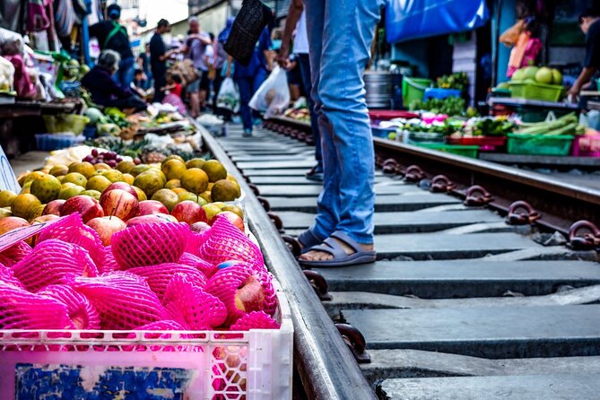 Amphawa Floating Market & Maeklong Railway Train Market Tour - Itinerary flow, timing, and why it works as an 8-hour day