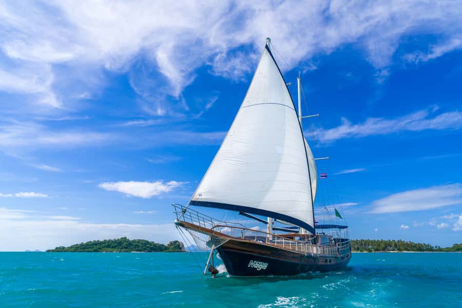 Ang Thong Full-Day Discovery Cruise from Koh Samui - Entering Ang Thong Marine Park, from Koh Samui the easy way