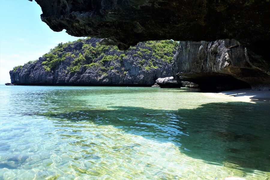 Ang Thong: Marine Park Full-Day Kayaking & Snorkeling Tour - Wildlife and photo moments you might actually catch