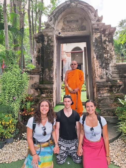 Ayutthaya: Colorful Slow Life Bicycle Tour with local guide. - From pickup to Wat Lokayasutha: the reclining Buddha start