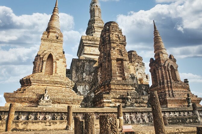 Ayutthaya Tour with Elephant Village, ATV & Floating Market - The tuk-tuk temple circuit: Wat Mahathat and the signature ruins
