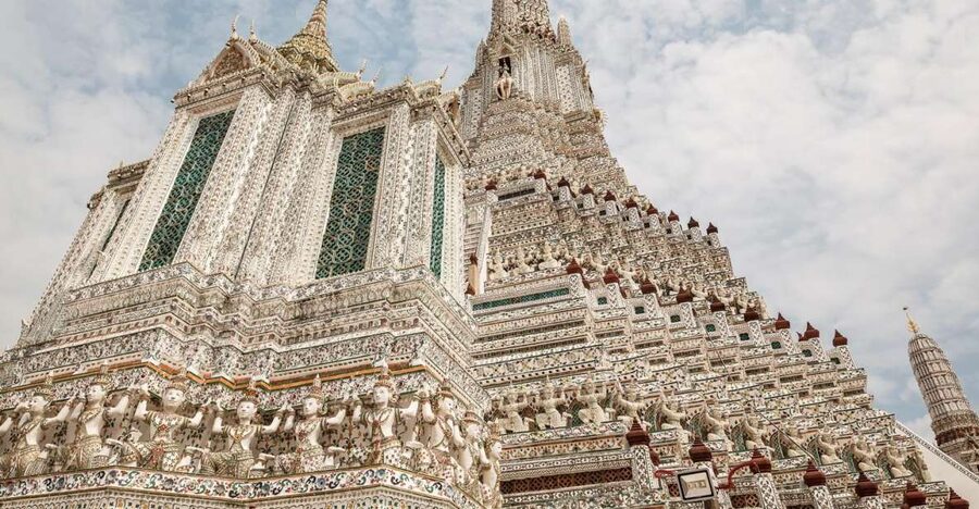 Bangkok: 2-Hour Canal Tour by Teak Boat - Down the khlongs and the Daokanong Canal: where village life shows up