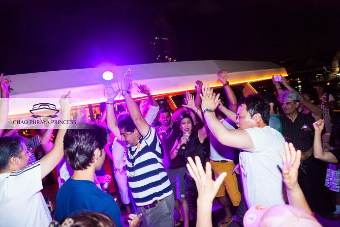 Bangkok: 2-Hour Dinner Cruise on the Chao Phraya Princess - Landmarks along the river, and how to actually spot them while you eat