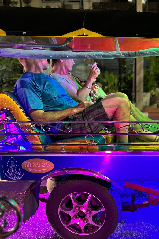 Bangkok: A 4 Hours Tuk Tuk Sightseeing Tour Iconic Landmarks - Price and value for a 4-hour tuk tuk night loop