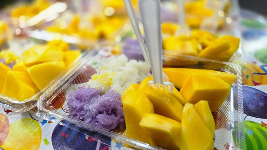 Bangkok Adventure Tuk Tuk Food Tour - Dessert and “Mom-and-Pop” Cooking in an Open Kitchen