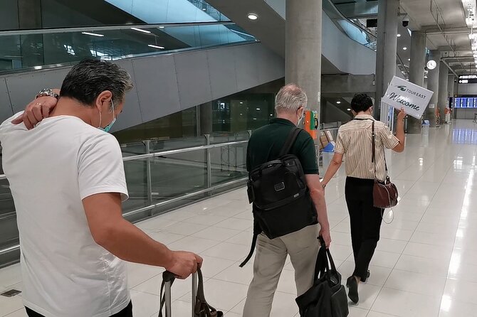 Bangkok Airport: Private Arrival Transfer from Airport to Hotel - Timing Reality: One Hour on the Clock, Flex Time in the Airport