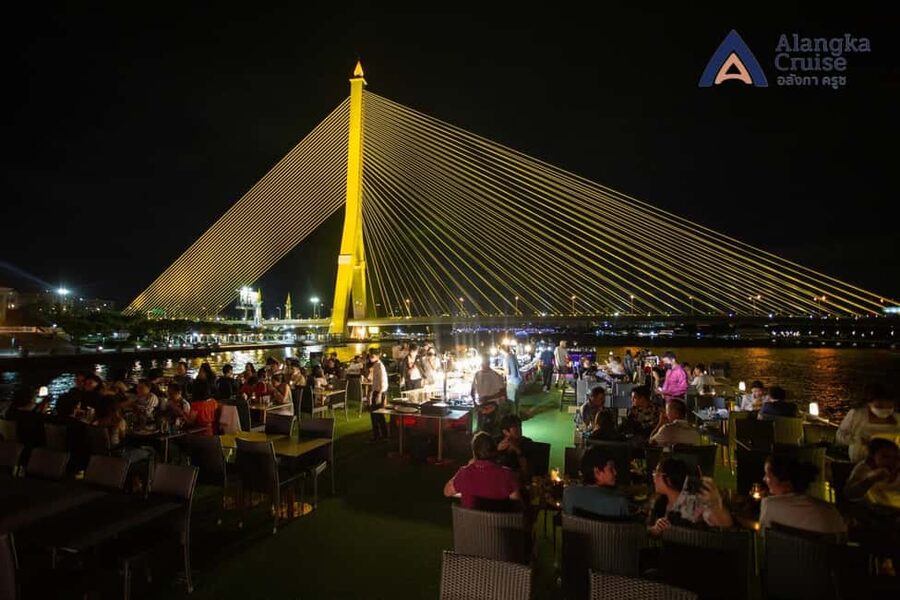 Bangkok: Alangka Chao Phraya River Dinner Cruise - Who should book this cruise, and who should skip it