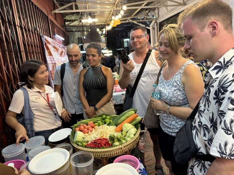 Bangkok Authentic Tasting Thai-Chinatown Walking Food Tour - Guides Make the Difference, From TK to Kwan to Peak
