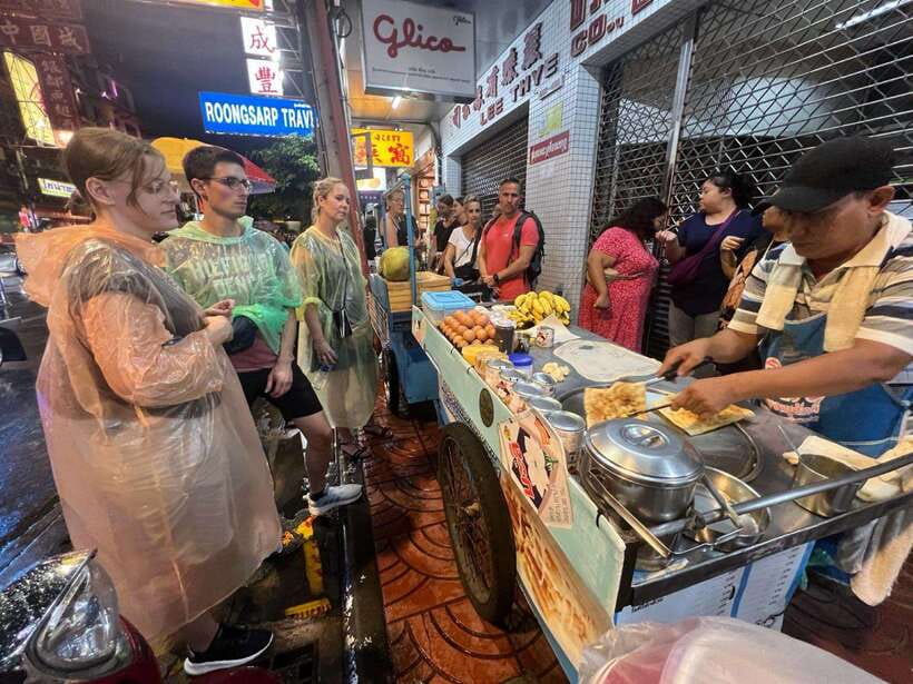 Bangkok Authentic Tasting Thai-Chinatown Walking Food Tour - Comfort, Pace, and Why “Eating with a Plan” Matters