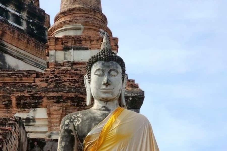 Bangkok: Ayutthaya 3 Historic Attractions Private Day Tour - Wat Yai Chai Mongkhon, chedi scale and the reclining Buddha