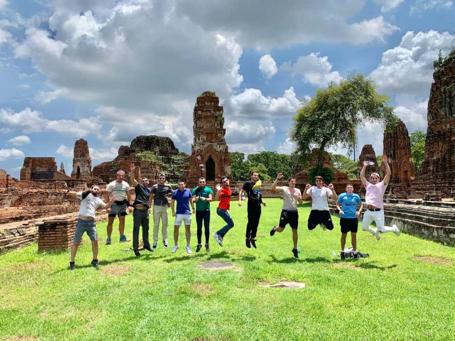 Bangkok: Ayutthaya & Local Market Tour In Spanish or English - Getting From Bangkok to Ayutthaya in a 7-Hour Day Trip