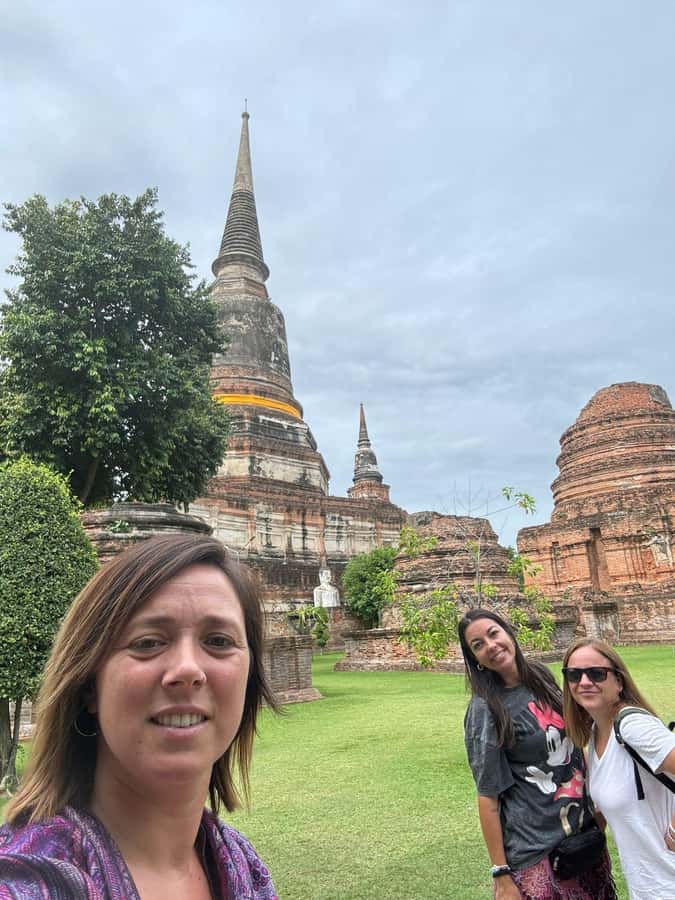 Bangkok: Ayutthaya & Local Market Tour In Spanish or English - Guide Style and the Spanish-English Setup