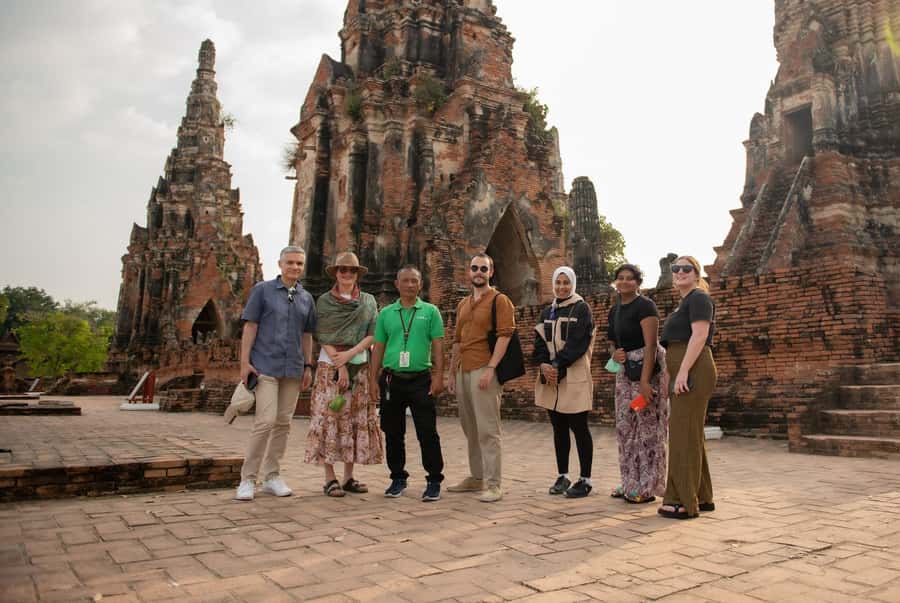 Bangkok: Ayutthaya, Railway & Floating Markets Full-Day Tour - Key things to know before you go
