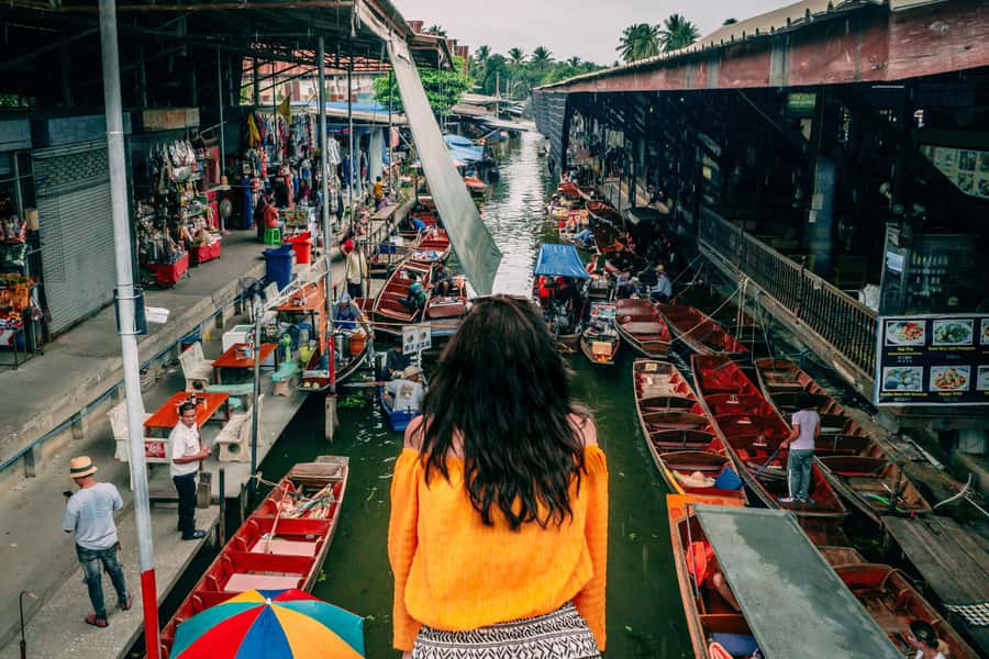 Bangkok: Ayutthaya, Railway & Floating Markets Full-Day Tour - Damnoen Saduak by longtail boat, canal life up close