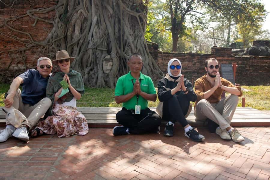 Bangkok: Ayutthaya, Railway & Floating Markets Full-Day Tour - Guide pacing and the small-group advantage