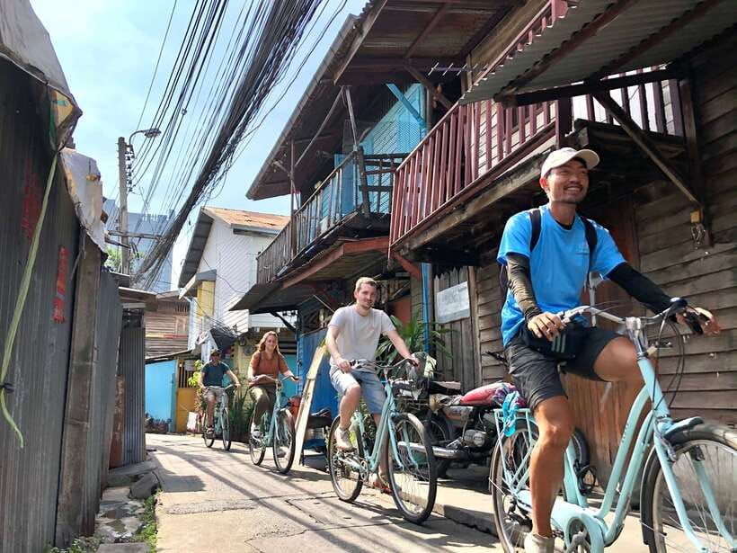 Bangkok: Backstreets and Hidden Gems Bike Tour - Why Thonburi backstreets beat Bangkok on foot