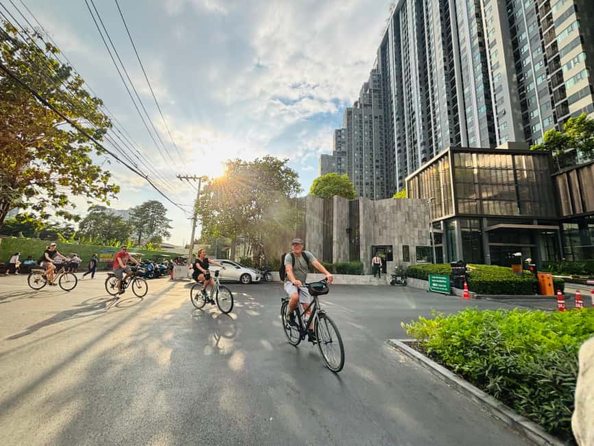 Bangkok: Backstreets and Hidden Gems Bike Tour - Stop-by-stop: from Talat Phlu market to the canal Buddha