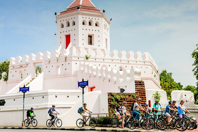 Bangkok: Backstreets and Temple Historic Bike Tour - The Chao Phraya River day moment, ferry crossing and the public park near the Grand Palace