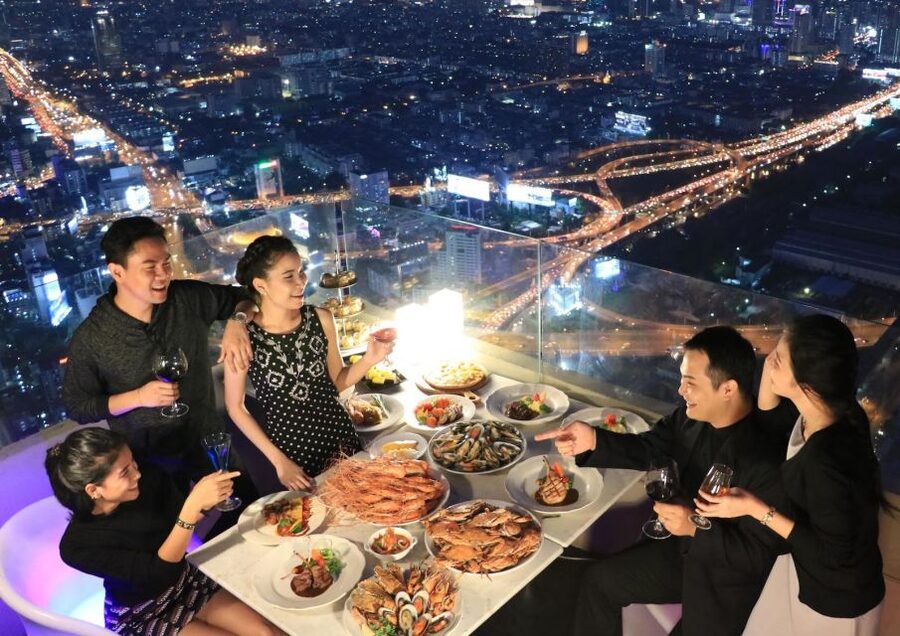 Bangkok: Baiyoke Tower Balcony Buffet & Observation Deck - Price and value: what $51 buys you in real Bangkok terms