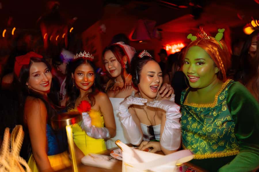 Bangkok: Bar and Club Crawl - How the Night Actually Moves: Timing, Stops, and Energy