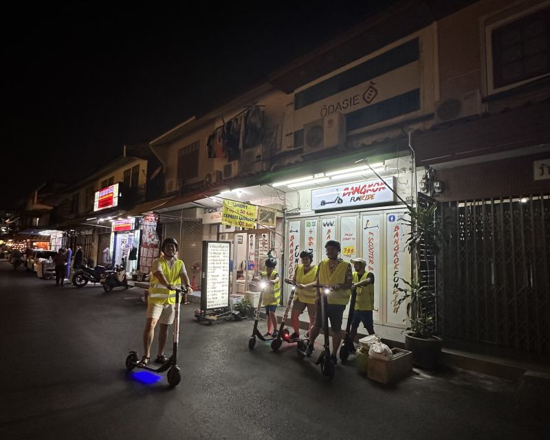 Bangkok By Night by Electric Scooter &/or Bike - Wat Prayurawongsawat Worawihan: a short window to sit with the details