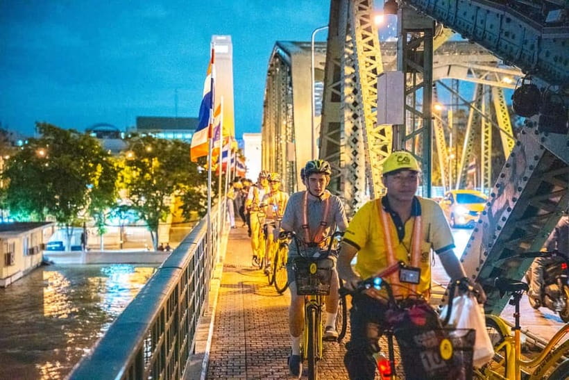 Bangkok by Night Cycling Tour with Street-food Meal - Entering Bangkok’s Night Mode, Without the Daytime Chaos