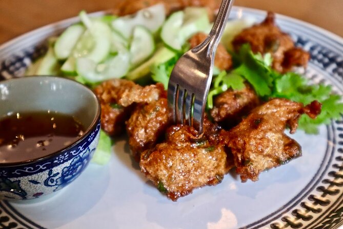 Bangkok by Night Food Tour with 10+ Tastings in Chinatown - What $46.99 Gets You in Bangkok Street-Food Value