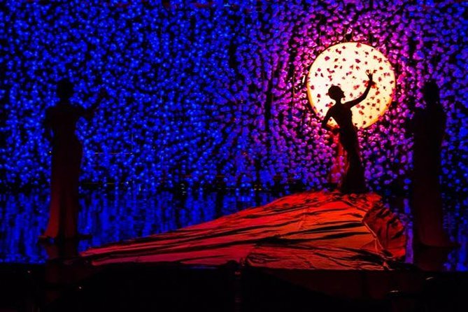 Bangkok Cabaret Show - Early show or late show: how to choose the timing that fits you