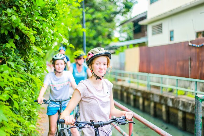 Bangkok Canal Tour by Boat and Bike - Stop by stop: from early Bangkok clues to Chinese-Thai temple culture