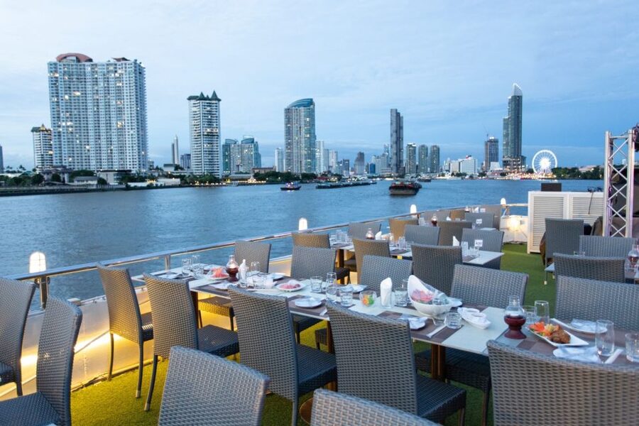 Bangkok: Chao Phraya Alangka Cruise at Icon Siam - Practical Tips to Make Your Evening Smoother