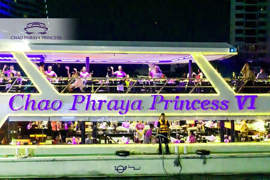 Bangkok: Chao Phraya Princess Dinner Cruise - The cruise route: seeing Wat Arun and the Rama VIII Bridge at night