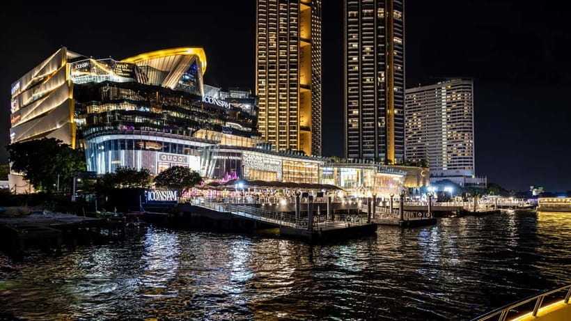 Bangkok: Chao Phraya Princess Dinner Cruise & Hotel Transfer - Upper deck vs lower deck, where the views actually happen