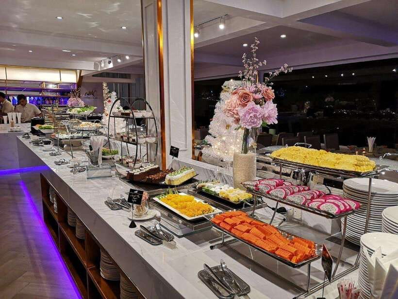 Bangkok: Chao Phraya River Meridian Cruise with Buffet - Sunset or dinner on the Meridian, what actually changes