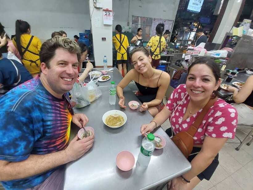 Bangkok: Chinatown Food Tour with Michelin Food Stalls - Should you book this Bangkok Chinatown Michelin food tour?
