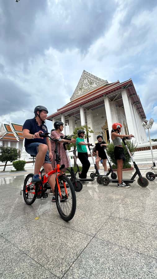 Bangkok: City Highlights Electric Scooter Tour - How the route balances monuments with local side streets