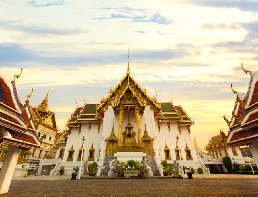 Bangkok: City Highlights & Floating Markets Private Tour - Key highlights worth knowing
