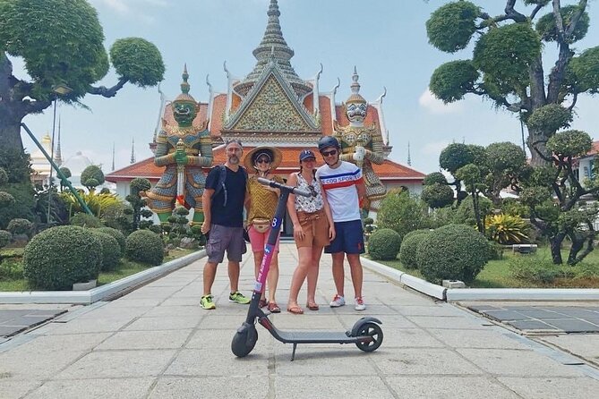 Bangkok Classic E-Scooter &/or Bike Trip - Bridges and Religious Mix: Phra Pin-klao Bridge to Wat Prayun