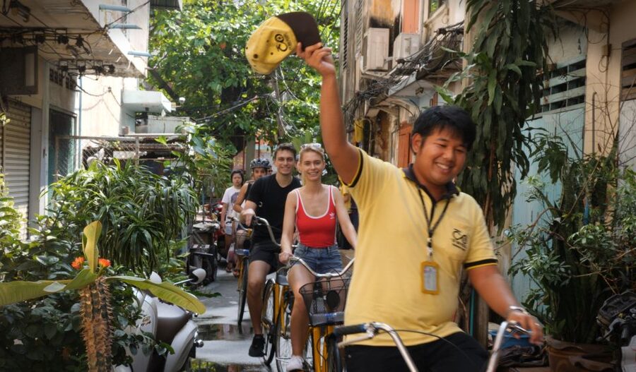Bangkok Classical Bicycle Tour - The Thonburi break, then more riding