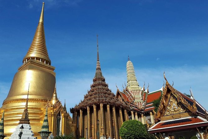 Bangkok Combo: Tuk Tuk App Pass, Chao Phraya Boat & E-sim - Sukhumvit zone: EmQuartier and Terminal 21 for a modern Bangkok finale