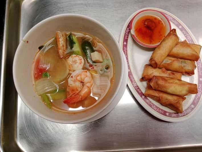 Bangkok: Cook authentic Thai food with Smart Cook - Stir-fry and soup choices that keep the class flexible