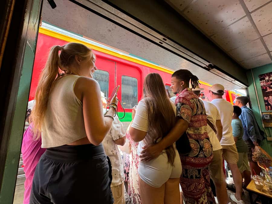 Bangkok: Damnoen Floating Market & Train Market Private Tour - Who This Private Tour Suits Best