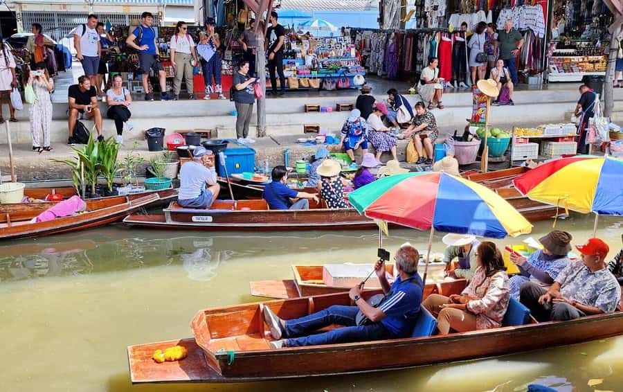 Bangkok: Damnoen Floating Market & Train Market Private Tour - Maeklong Railway Market: Watching the Train Through the Market