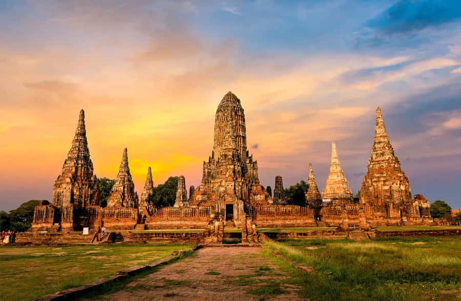 Bangkok: Damnoen Saduak and Ayutthaya Private Day Trip - Getting picked up in Bangkok at 7:00am (and why you should be ready)